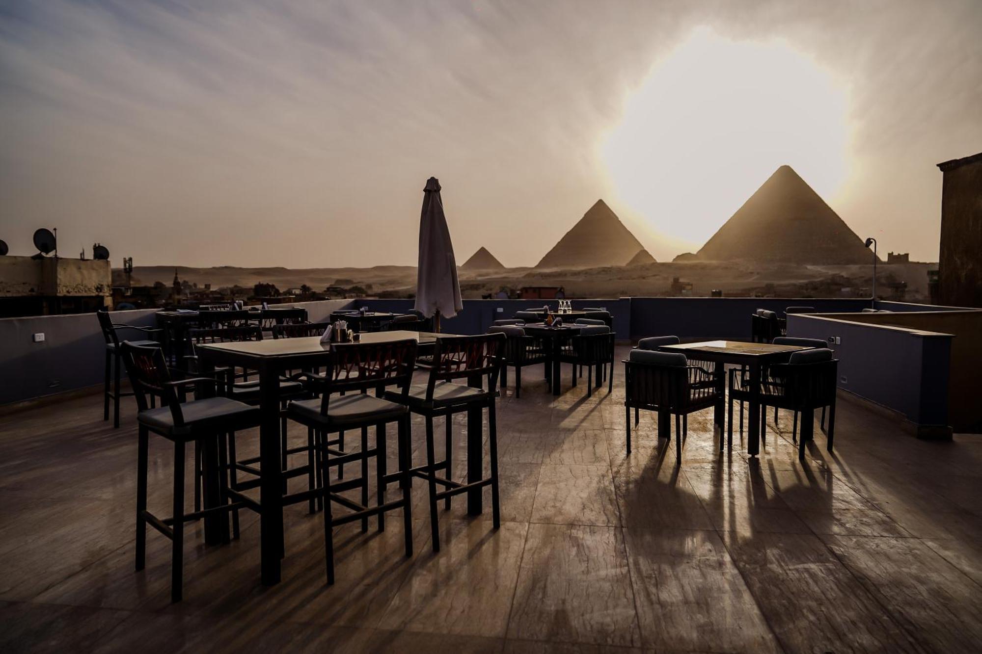 Pyramids Hotel Kafret el-Gabal Exterior foto
