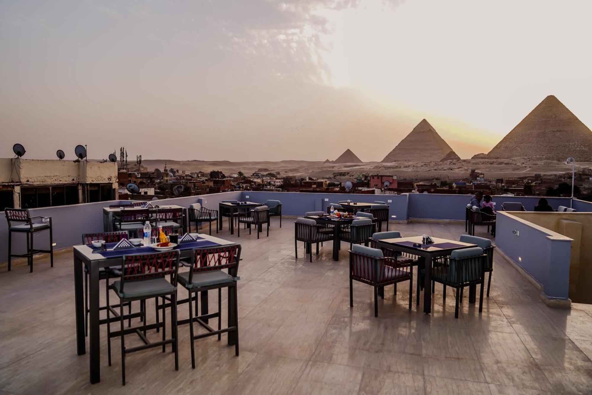 Pyramids Hotel Kafret el-Gabal Exterior foto